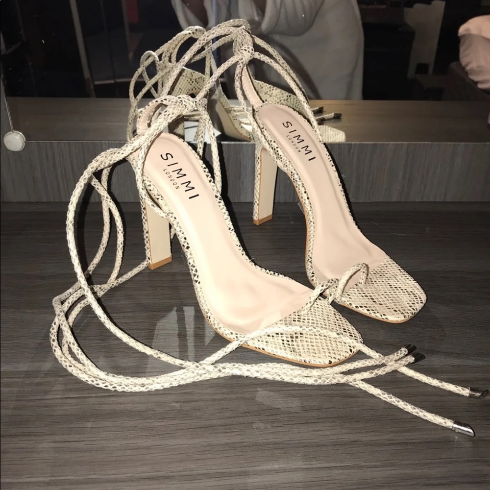 Simmi London snake skin heel